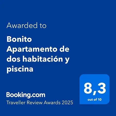 Bonito De Dos Y Piscina *