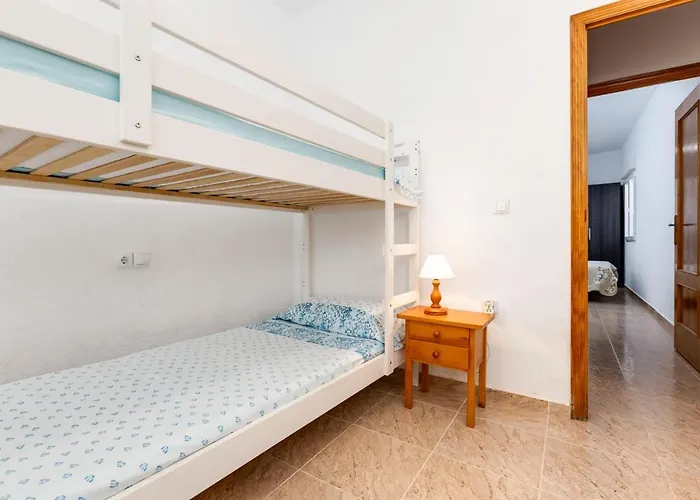 Apartamento Bonito De Dos Y Piscina